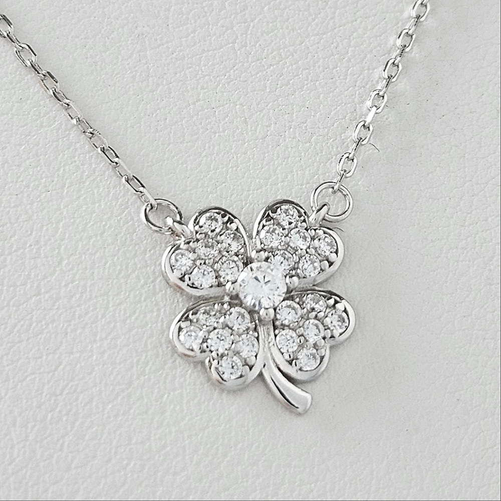 Lucky Clover Necklace, 925 Sterling Silver Charmed Aroma